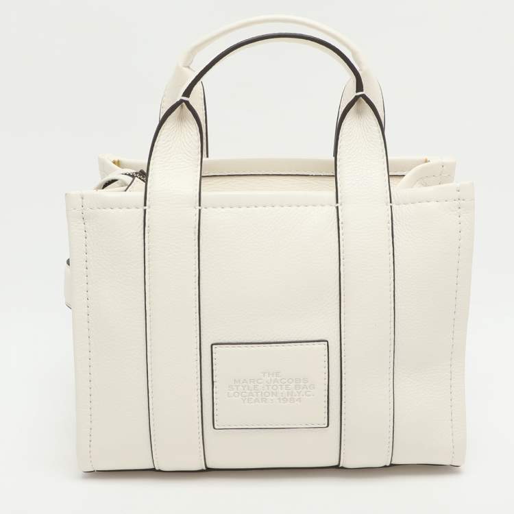 مملوكة مسبقًا Marc Jacobs The Tote Small White Leather Bag