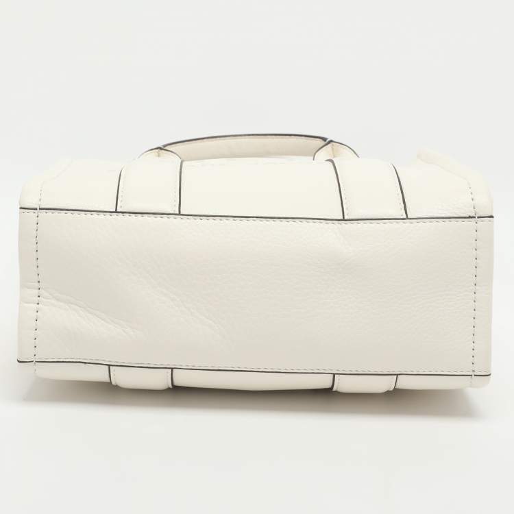 مملوكة مسبقًا Marc Jacobs The Tote Small White Leather Bag