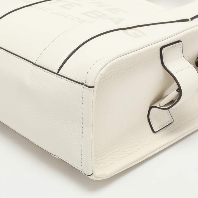 مملوكة مسبقًا Marc Jacobs The Tote Small White Leather Bag