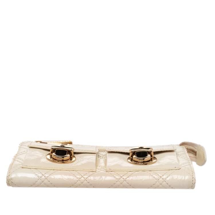 Pre Owned Marc Jacobs Cream Patent Leather Double Pocket Wallet