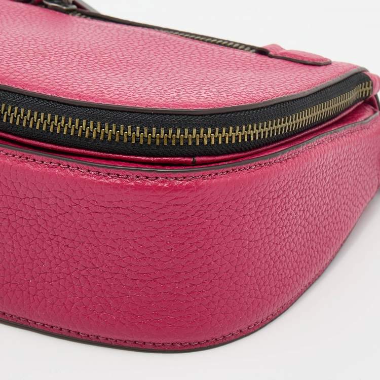 Pre Owned Marc Jacobs Raspberry Leather Recruit Nomad Saddle Shoulder Bag
