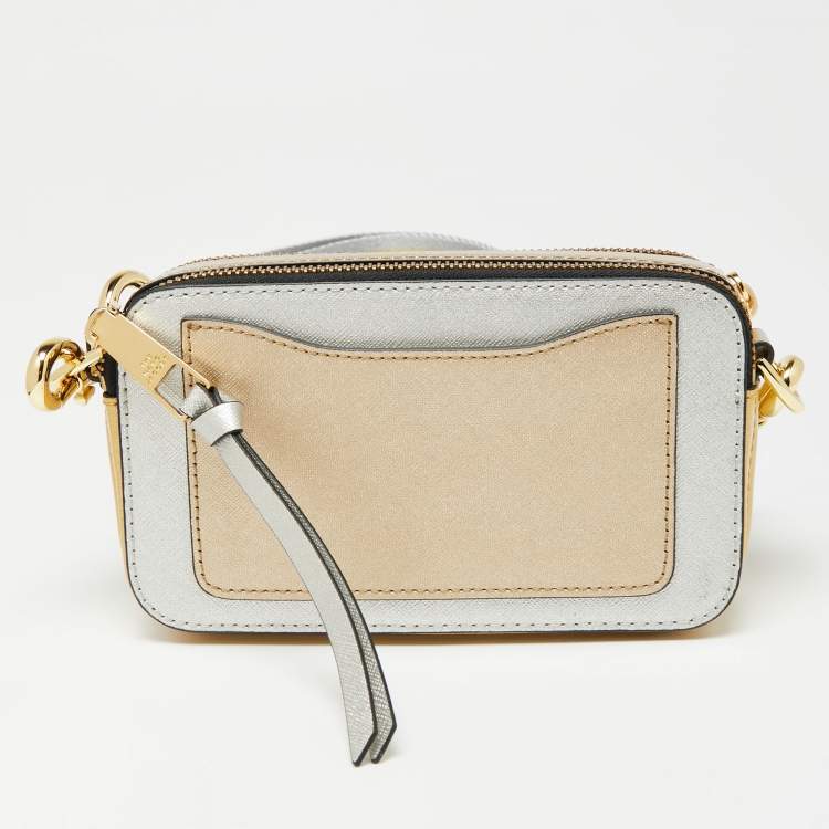 Pre Owned Marc Jacobs Silver/Gold Saffiano Leather Snapshot Camera Crossbody Bag