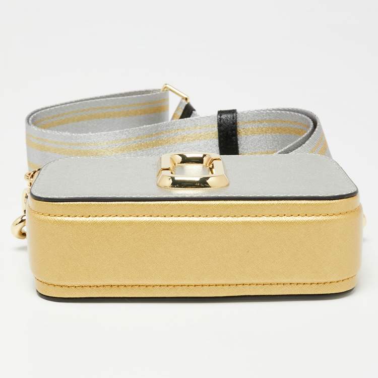 Pre Owned Marc Jacobs Silver/Gold Saffiano Leather Snapshot Camera Crossbody Bag
