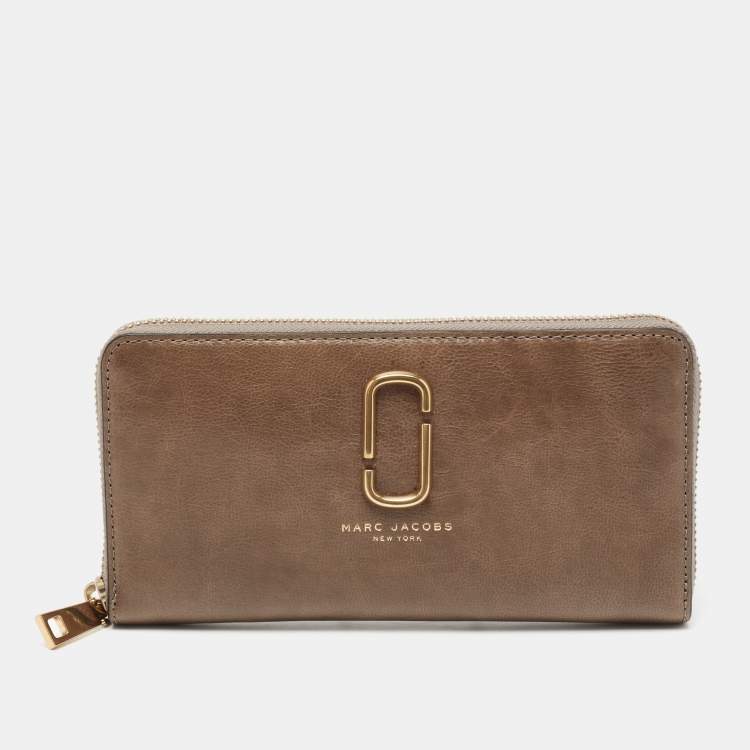 Marc Jacobs Khaki Green Leather Snapshot Zip Around Wallet Marc