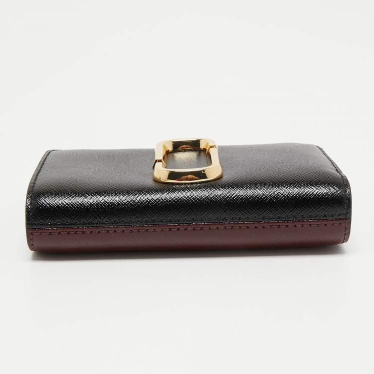 Pre Owned Marc Jacobs Tri Color Leather Snapshot Compact Wallet