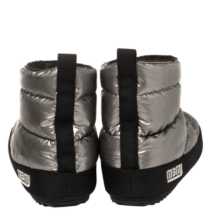Pre Owned Marc Jacobs Silver Vinyl Snow Boots Size 36