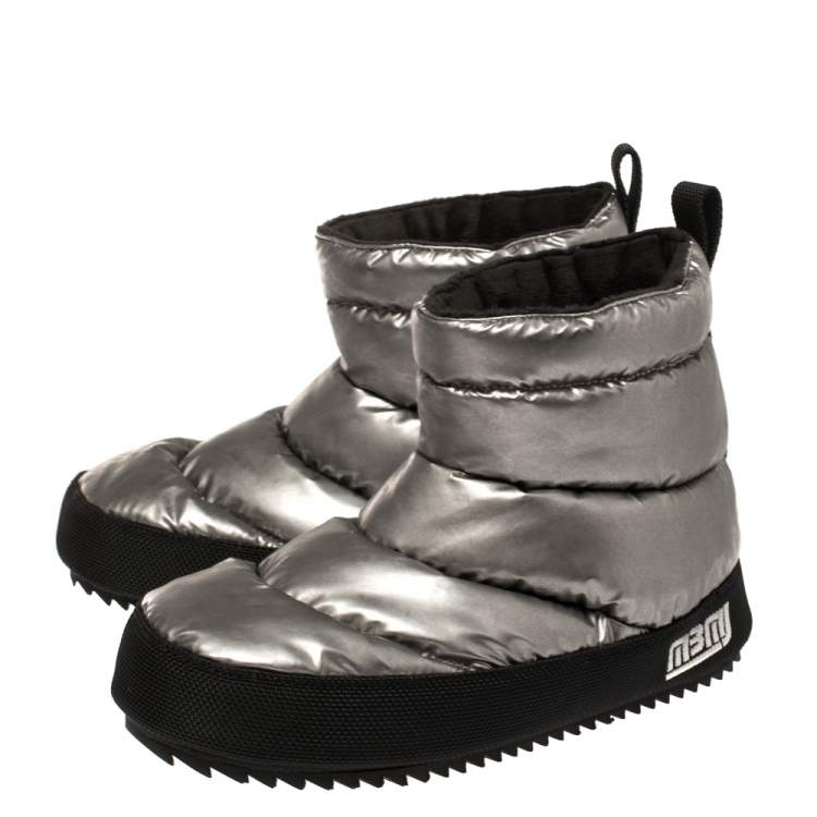 Pre Owned Marc Jacobs Silver Vinyl Snow Boots Size 36