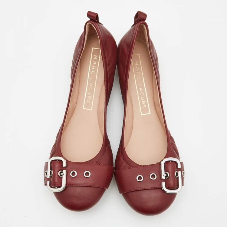 Pre Owned Marc Jacobs Burgundy Leather Buckle Detail Scrunch Ballet flats Size 36