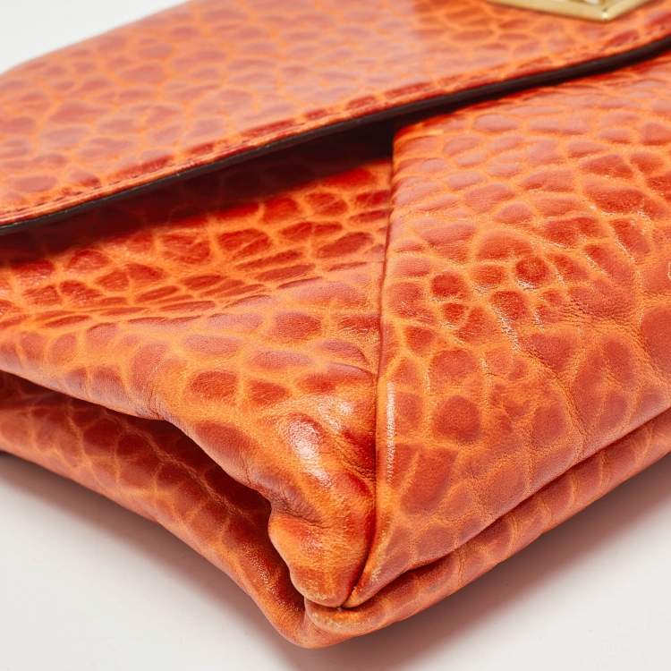 Pre Owned Marc Jacobs Orange Textured Leather Lock Flap Clutch