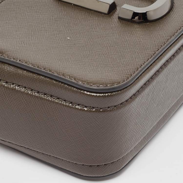 Pre Owned Marc Jacobs Metallic/Green Patent Leather Snapshot Camera Crossbody Bag