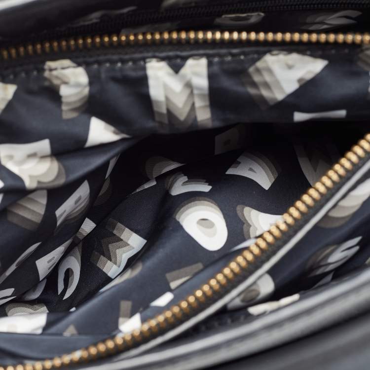 Pre Owned Marc Jacobs Black Leather Lock That Tote