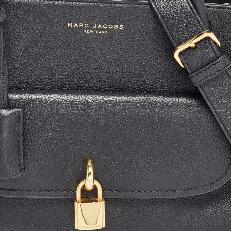 Pre Owned Marc Jacobs Black Leather Lock That Tote