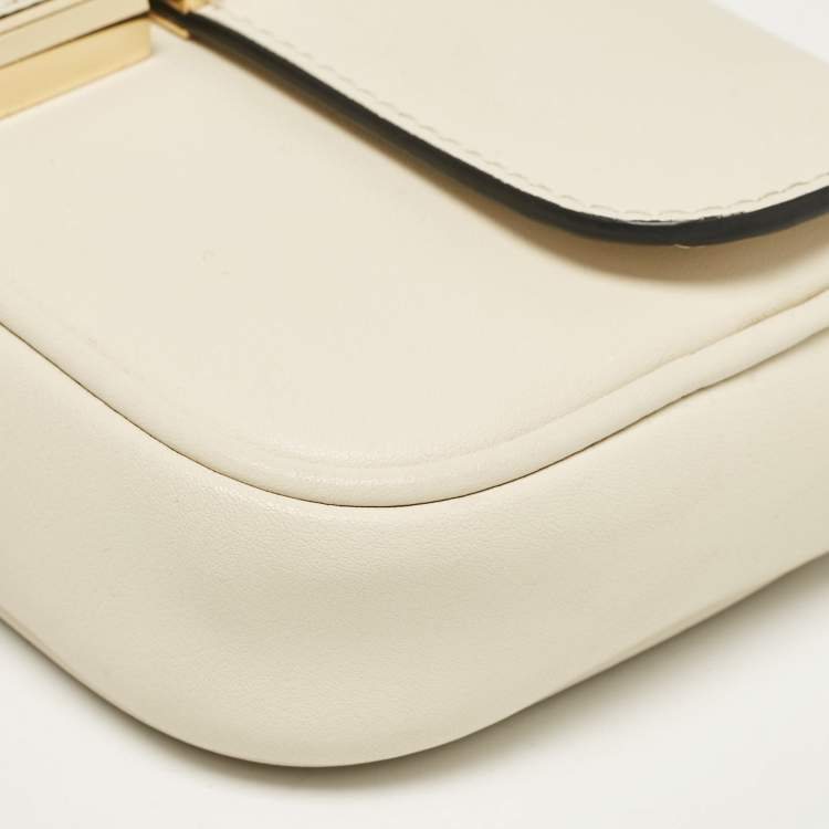 Pre Owned Marc Jacobs Off White Leather Mini The J Marc Shoulder Bag