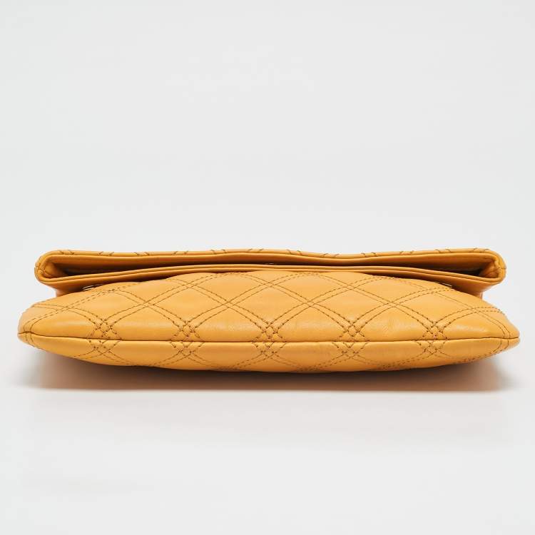 Pre Owned Marc Jacobs Mustard Quilted Leather Eugenie Clutch
