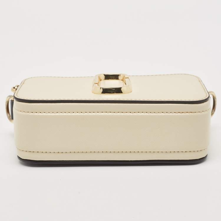Pre Owned Marc Jacobs Beige/Black Patent Leather Snapshot Crossbody Bag
