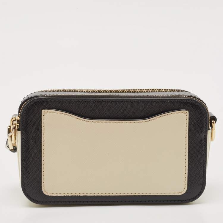 Pre Owned Marc Jacobs Beige/Black Patent Leather Snapshot Crossbody Bag