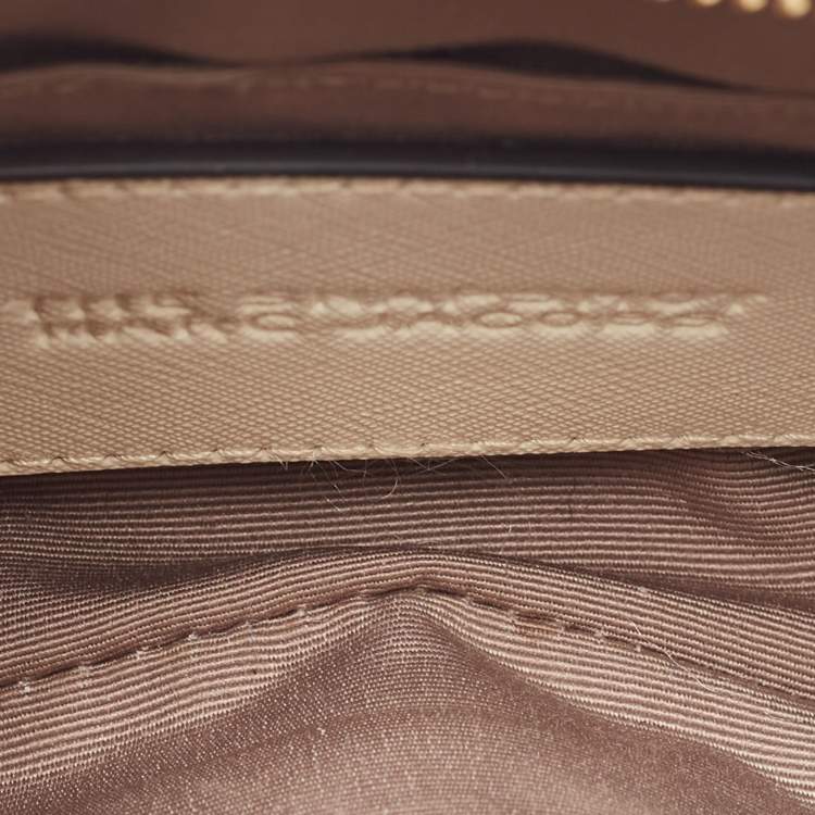 Pre Owned Marc Jacobs Beige/Black Patent Leather Snapshot Crossbody Bag