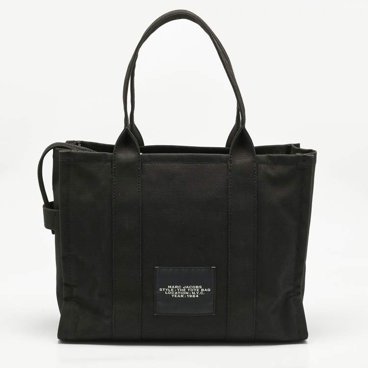 مملوكة مسبقًا Marc Jacobs Black Canvas Large The Tote Bag