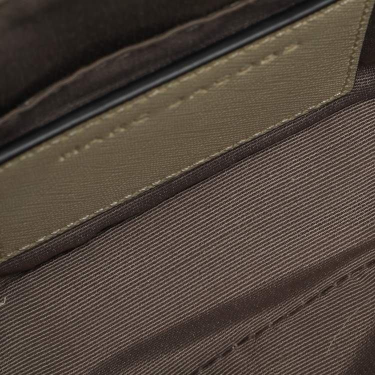 Pre Owned Marc Jacobs Black/Cream Patent Leather Snapshot Camera Crossbody Bag