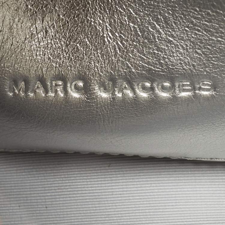 Pre Owned Marc Jacobs Silver/White Leather Mini The Tote 