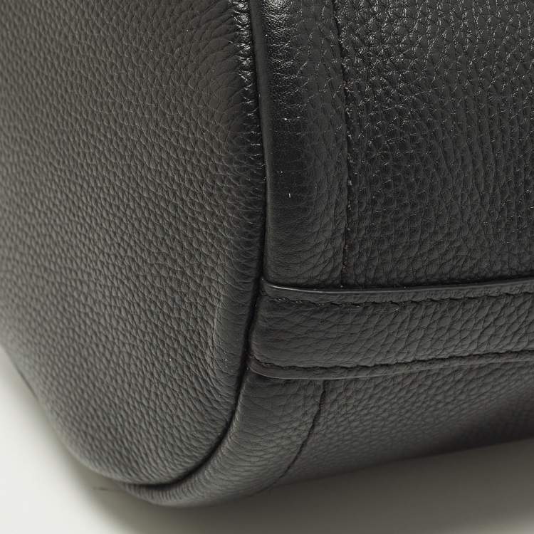 Pre Owned Marc Jacobs The Bucket Black Leather Bag