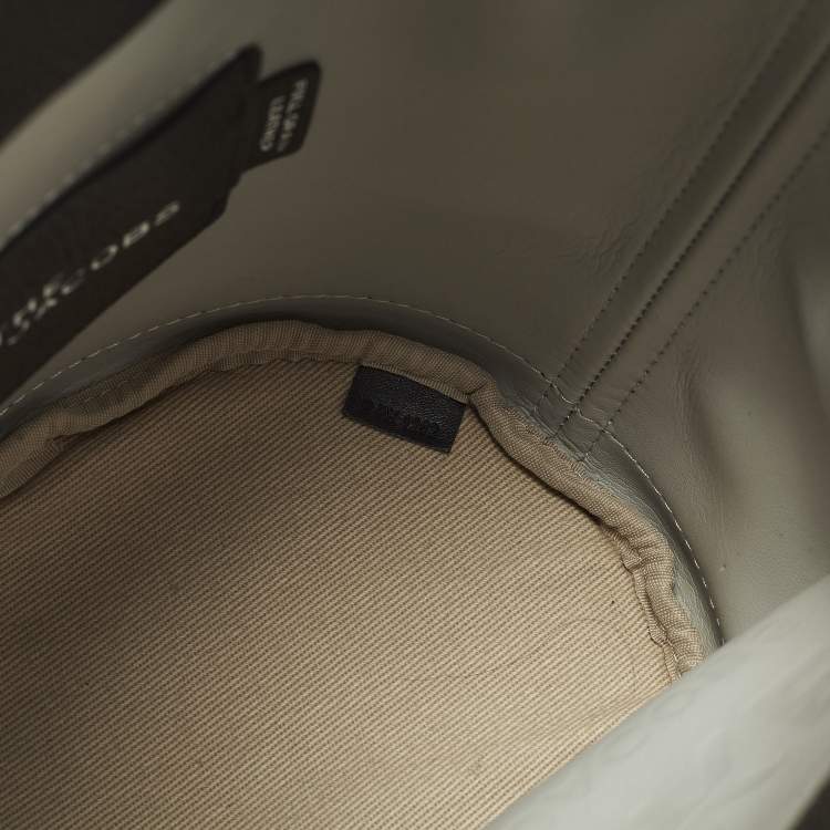 Pre Owned Marc Jacobs The Bucket Black Leather Bag