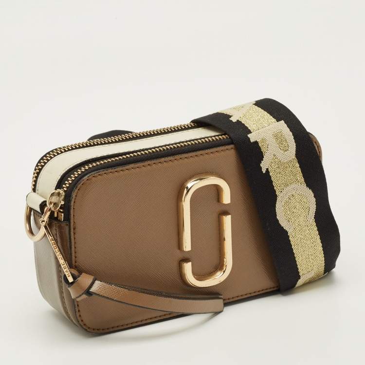 Pre Owned Marc Jacobs Snapshot Camera Brown/Off White Patent Leather Crossbody Bag