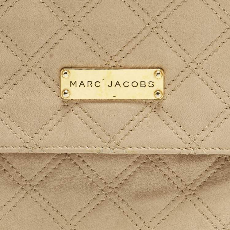 Pre Owned Marc Jacobs Eugenie Beige Quilted Leather Clutch