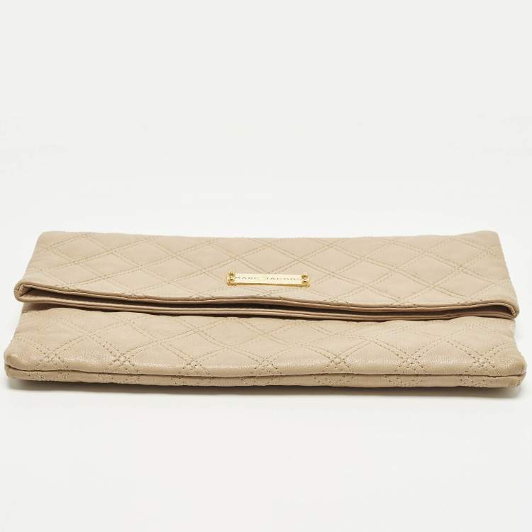 Pre Owned Marc Jacobs Eugenie Beige Quilted Leather Clutch