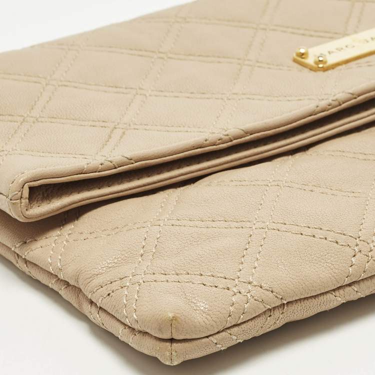 Pre Owned Marc Jacobs Eugenie Beige Quilted Leather Clutch