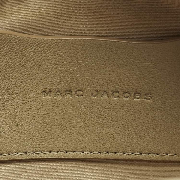 Pre Owned Marc Jacobs The Tote Small Beige Embossed Leather Bag