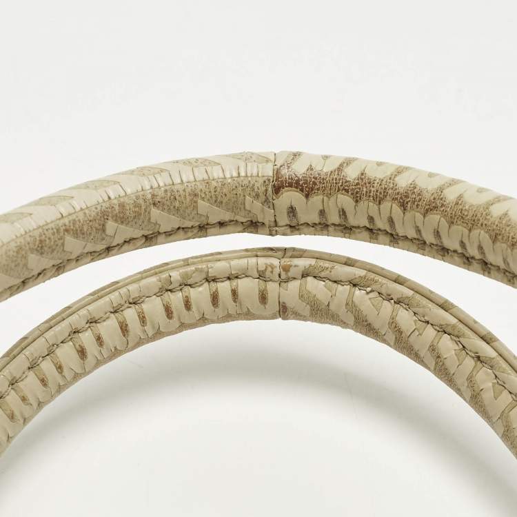 Pre Owned Marc Jacobs The Tote Small Beige Embossed Leather Bag