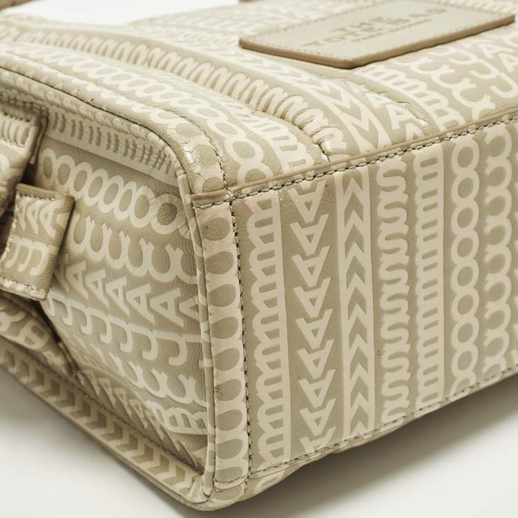 Pre Owned Marc Jacobs The Tote Small Beige Embossed Leather Bag