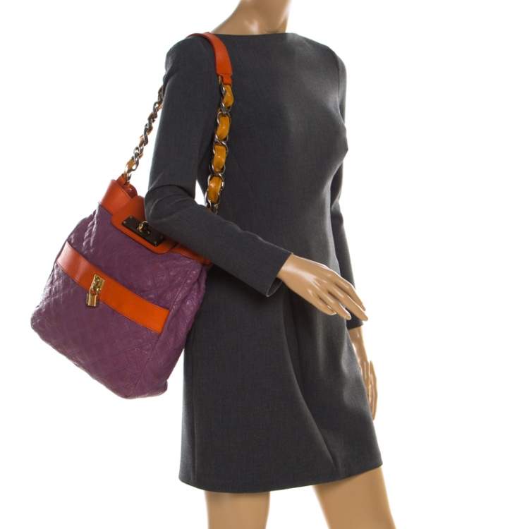 مملوكة مسبقًا Marc Jacobs Purple/Orange Quilted Leather and Python Trim Chain Lock Hobo