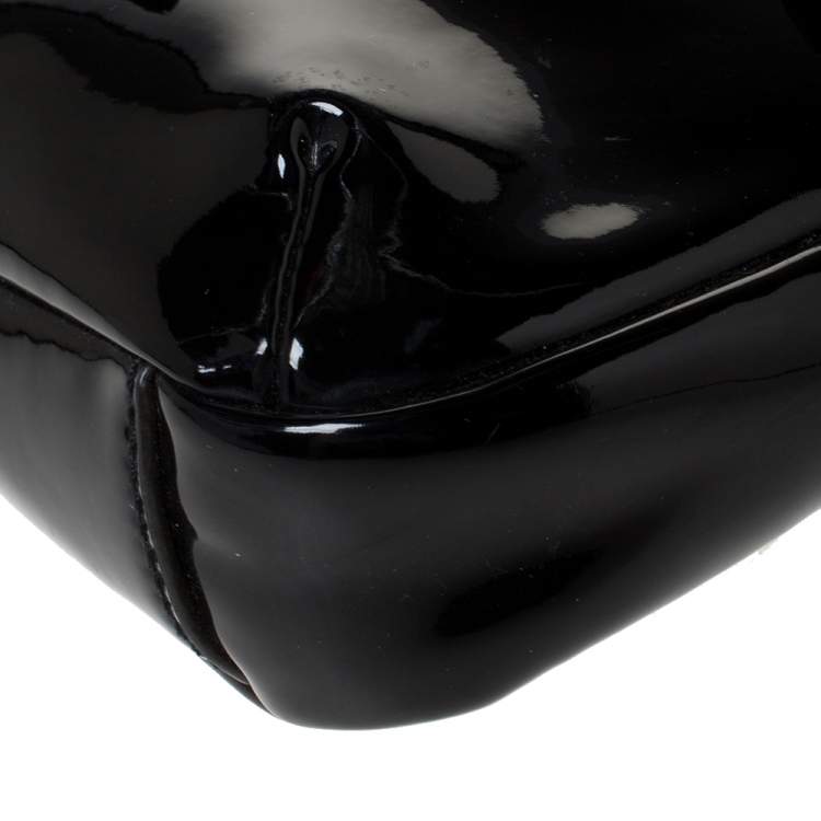 مملوكة مسبقًا Marc by Marc Jacobs Black Patent Leather Crossbody Bag