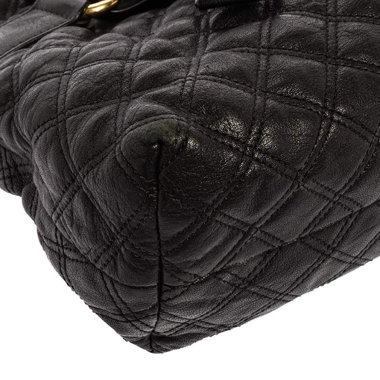 مملو�كة مسبقًا Marc Jacobs Black Leather Kari Satchel
