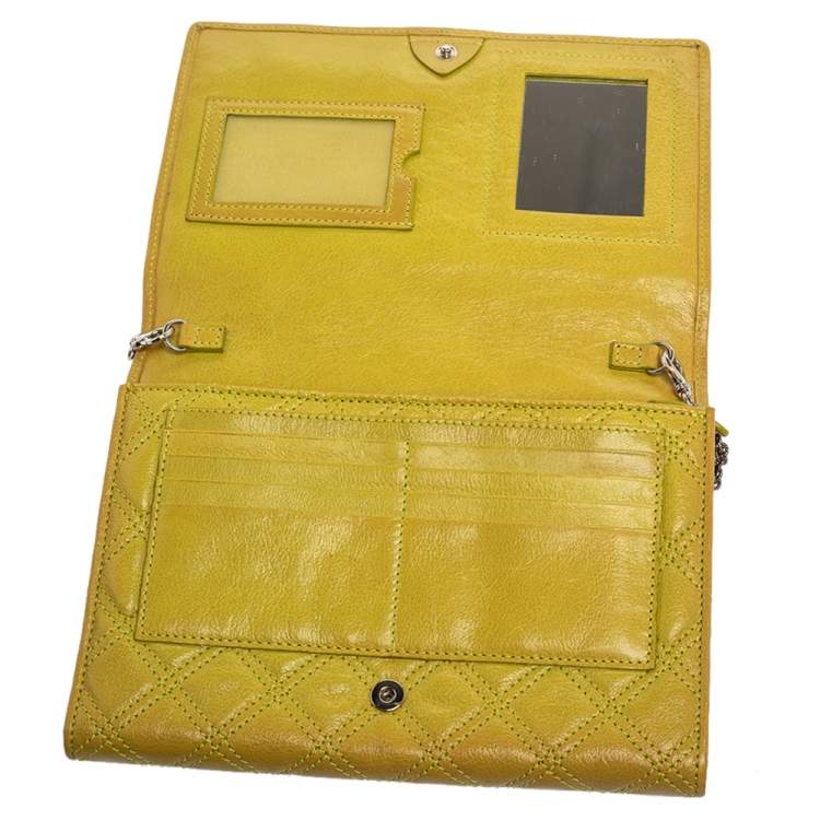 Pre Owned Marc Jacobs Lime Quilted Leather Flap Chain Clutch
