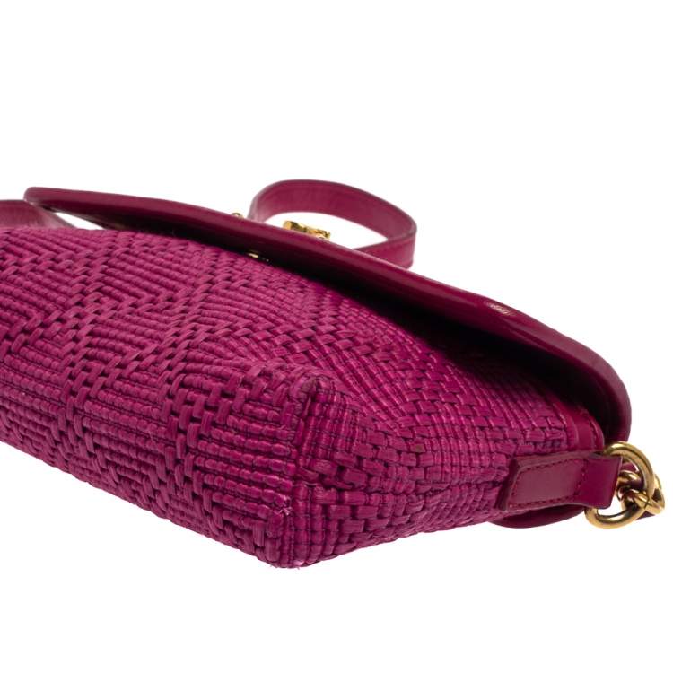 مملوكة مسبقًا Marc Jacobs Fuchsia Straw and Leather Shoulder Bag