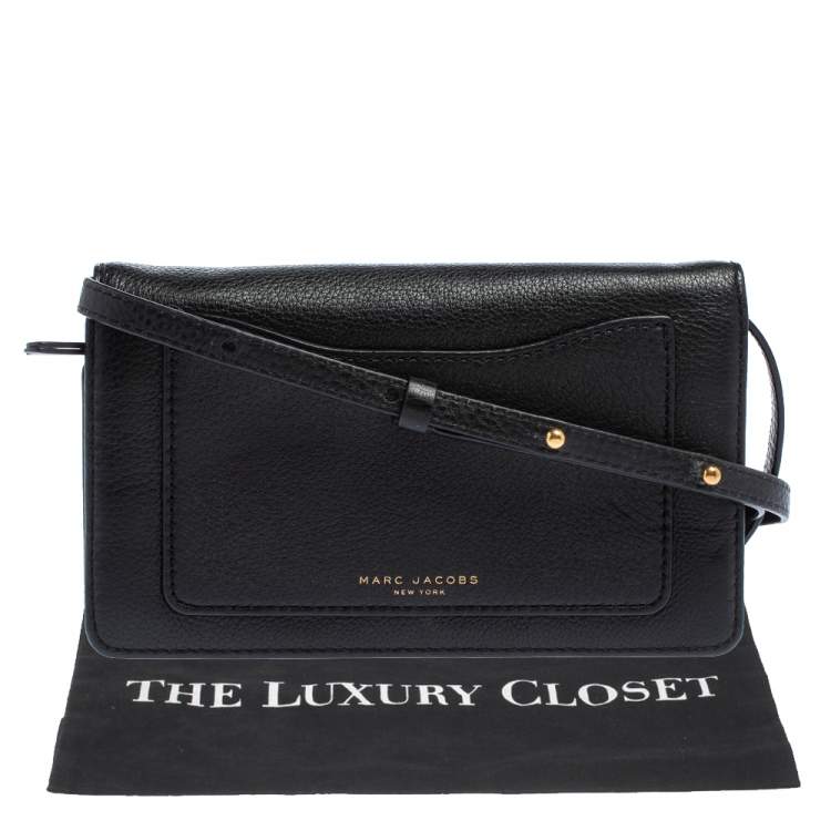 Pre Owned Marc Jacobs Black Leather Recruit Wallet on Strap 