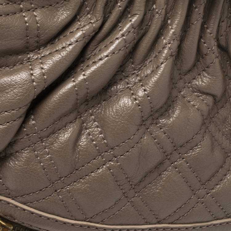 مملوكة مسبقًا Marc Jacobs Taupe Quilted Leather Little Stam Shoulder Bag