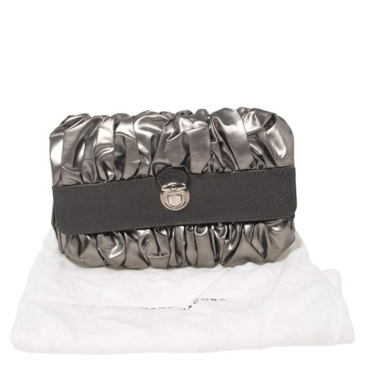 Pre Owned Mark Jacobs  Metallic/Grey Gathered Coated Canvas and Leather Pushlock Clutch 