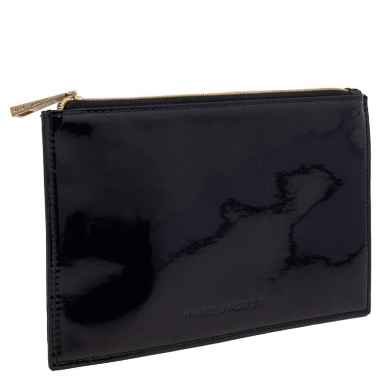مملوكة مسبقًا Marc Jacobs Black Patent Leather Pouch