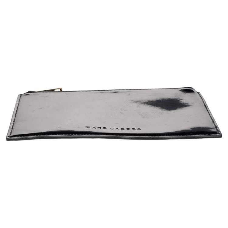 مملوكة مسبقًا Marc Jacobs Black Patent Leather Pouch