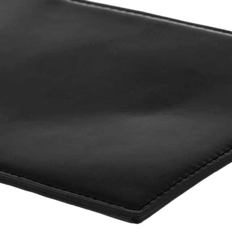 مملوكة مسبقًا Marc Jacobs Black Patent Leather Pouch