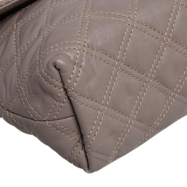 مملوكة مسبقًا Marc Jacobs Beige Quilted Leather The Large Single Flap Shoulder Bag
