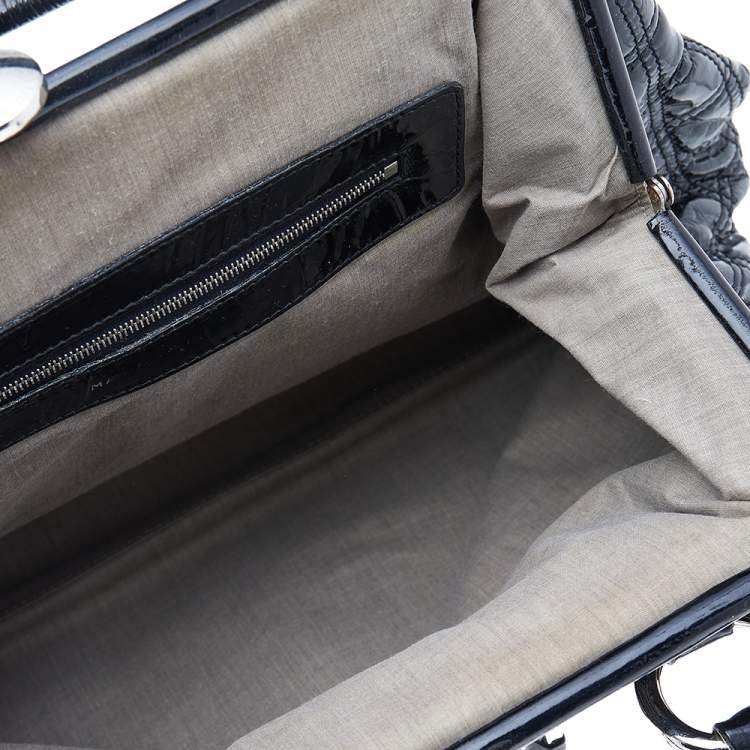 Pre Owned Marc Jacobs Black Quilted Patent Leather Stam Shoulder Bag