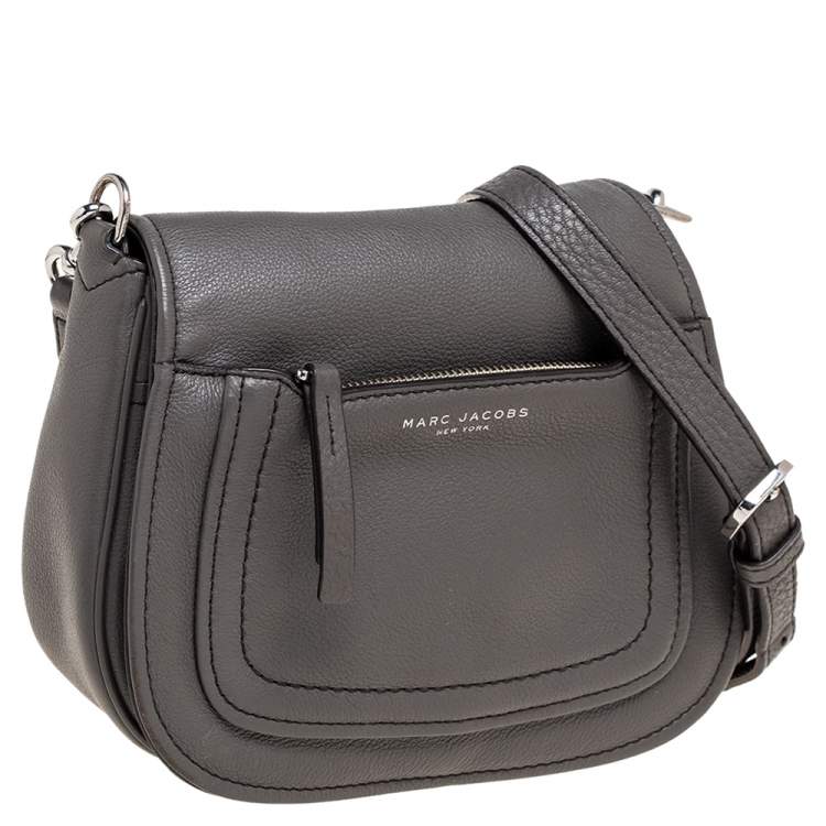 مملوكة مسبقًا  Marc Jacobs Grey Leather Mini Empire City Crossbody Bag