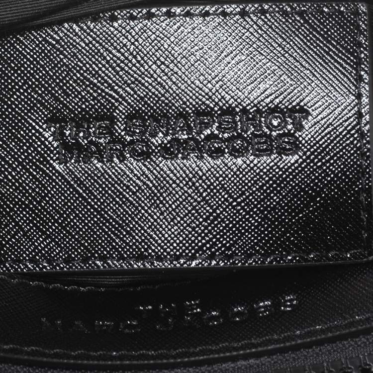 مملوكة مسبقًا Marc Jacobs Black Glossy Leather Snapshot Camera Crossbody Bag