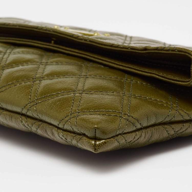 Pre Owned Marc Jacobs Olive Green Quilted Leather Eugenie Chain Clutch
