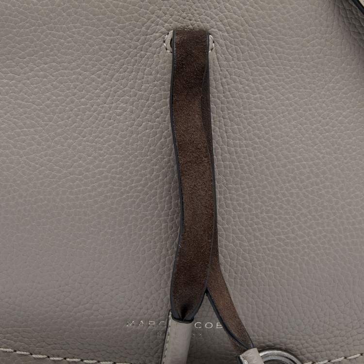 مملوكة مسبقًا Marc Jacobs Grey Leather Maverick Crossbody Bag
